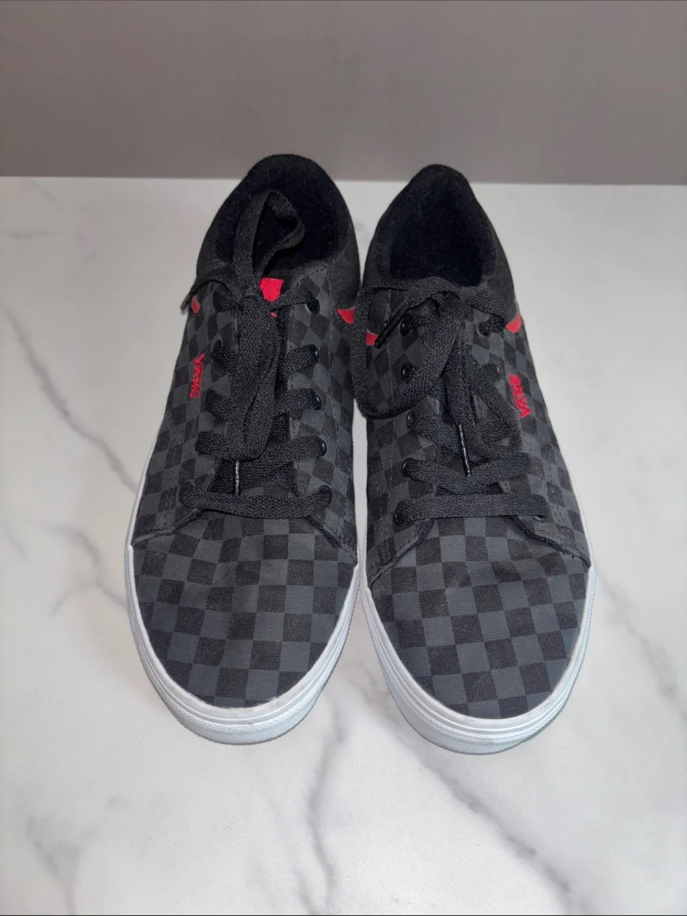 Vans Kids Checkerboard Low Top Sneakers in Black and Red